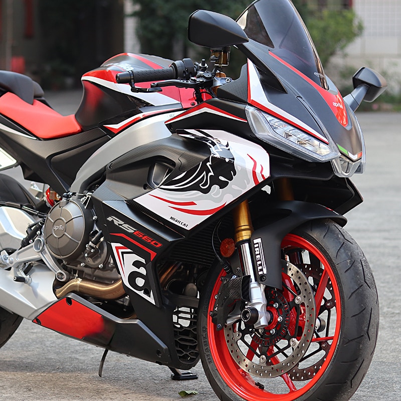    ũ е, ȣ ƼĿ, Į Ʈ е, Aprilia RS 660 RS660